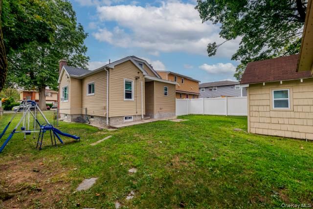 843 Davis Avenue, Uniondale, NY 11553