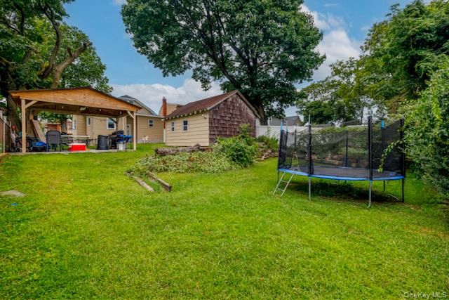 843 Davis Avenue, Uniondale, NY 11553