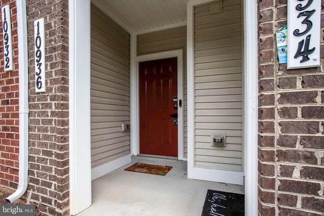 10936 PRESIDENTIAL PKWY, Upper Marlboro, MD 20772