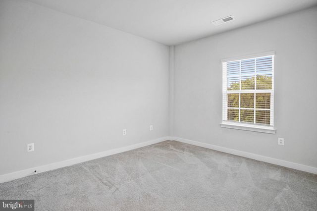 10936 PRESIDENTIAL PKWY, Upper Marlboro, MD 20772
