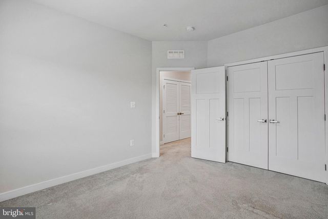 10936 PRESIDENTIAL PKWY, Upper Marlboro, MD 20772