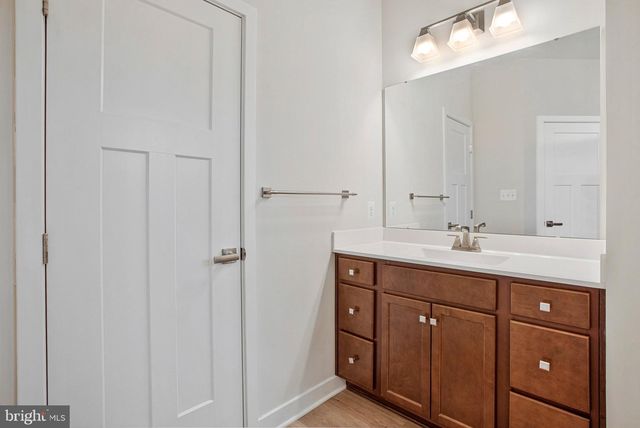 10936 PRESIDENTIAL PKWY, Upper Marlboro, MD 20772