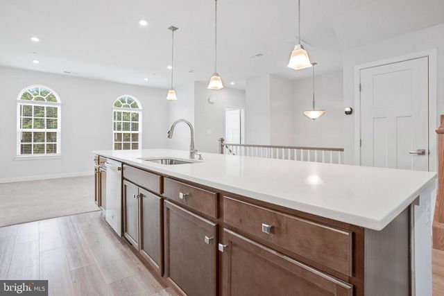 10936 PRESIDENTIAL PKWY, Upper Marlboro, MD 20772