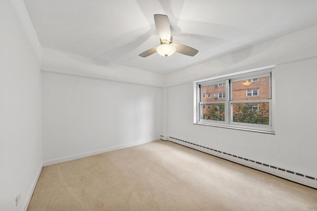 4950 N Marine Drive 509, Chicago, IL 60640