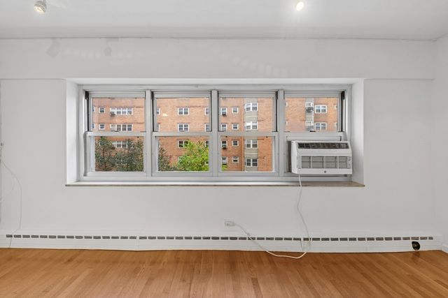 4950 N Marine Drive 509, Chicago, IL 60640