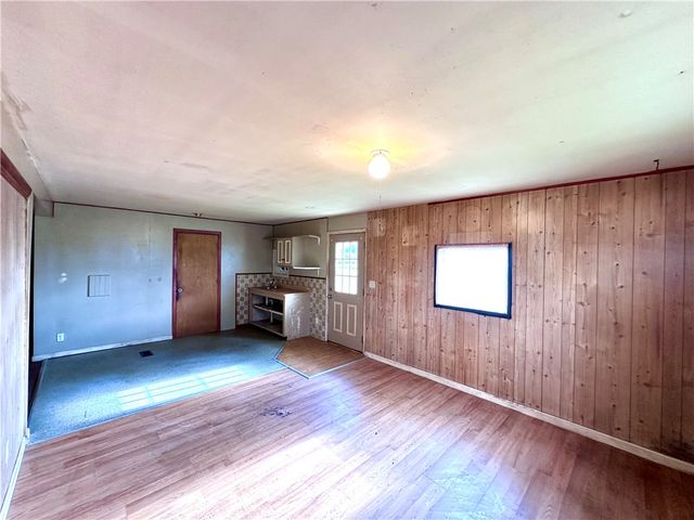 3406 New Castle Rd, West Middlesex Boro, PA 16159