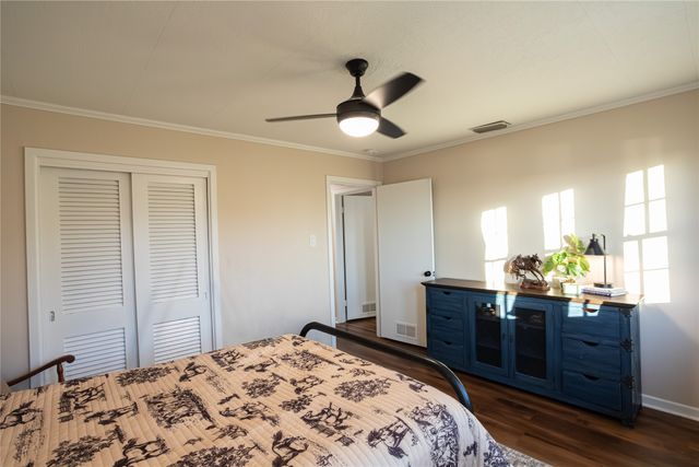 909 Cherry Street, Baird, TX 79504