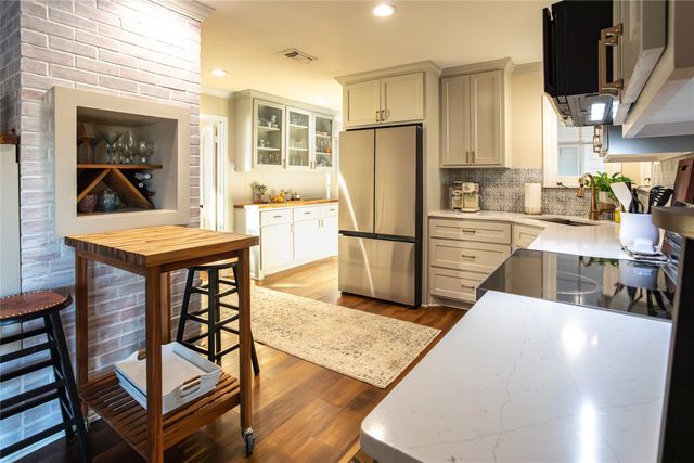 909 Cherry Street, Baird, TX 79504