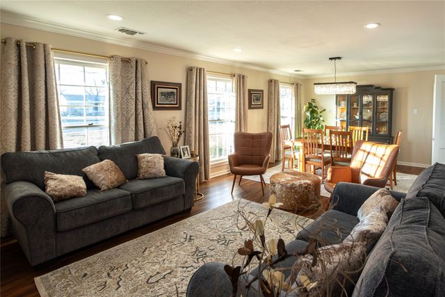 909 Cherry Street, Baird, TX 79504