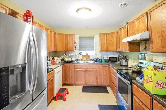 1424 Cleveland Avenue, Des Moines, IA 50316