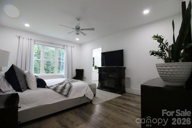 2916 Margaret Wallace Road, Matthews, NC 28105