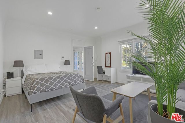 121 S Elm Drive, Beverly Hills, CA 90212