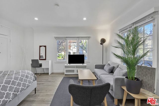 121 S Elm Drive, Beverly Hills, CA 90212