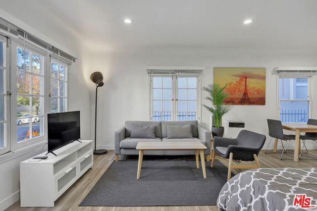 121 S Elm Drive, Beverly Hills, CA 90212