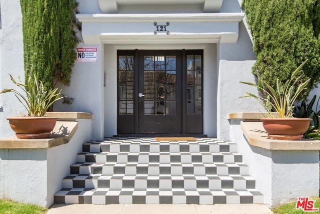 121 S Elm Drive, Beverly Hills, CA 90212