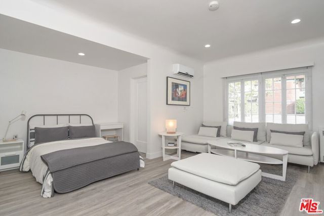 121 S Elm Drive, Beverly Hills, CA 90212