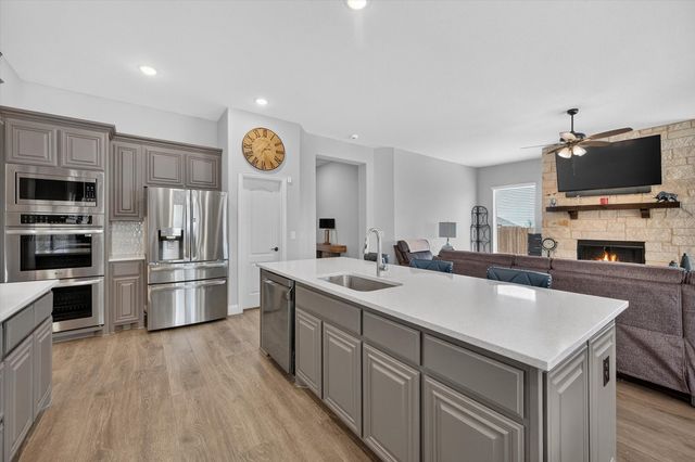 644 Winters Drive, Waxahachie, TX 75165