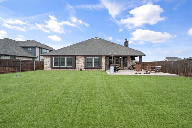 644 Winters Drive, Waxahachie, TX 75165