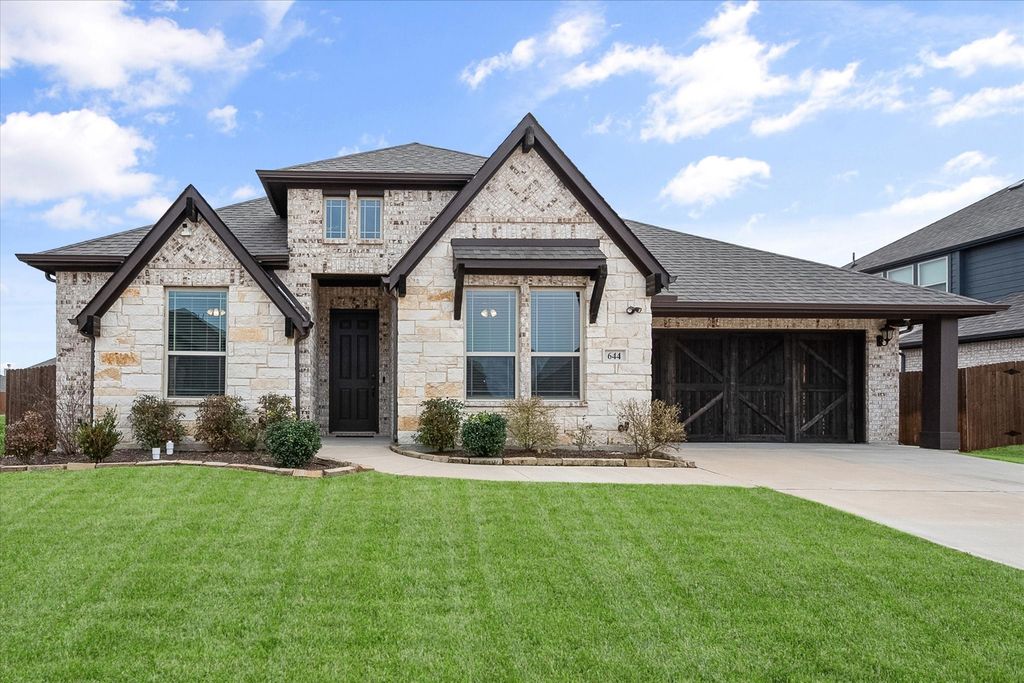 644 Winters Drive, Waxahachie, TX 75165