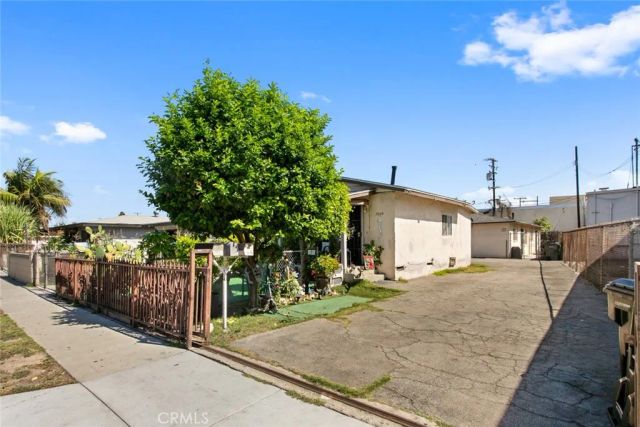 7004 Jaboneria, Bell Gardens, CA 90201