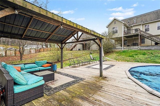 105 Twin Oaks Drive, Calhoun, GA 30701