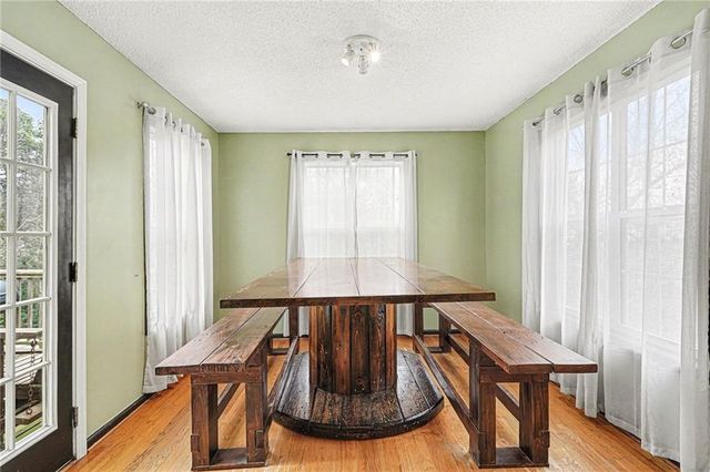 105 Twin Oaks Drive, Calhoun, GA 30701