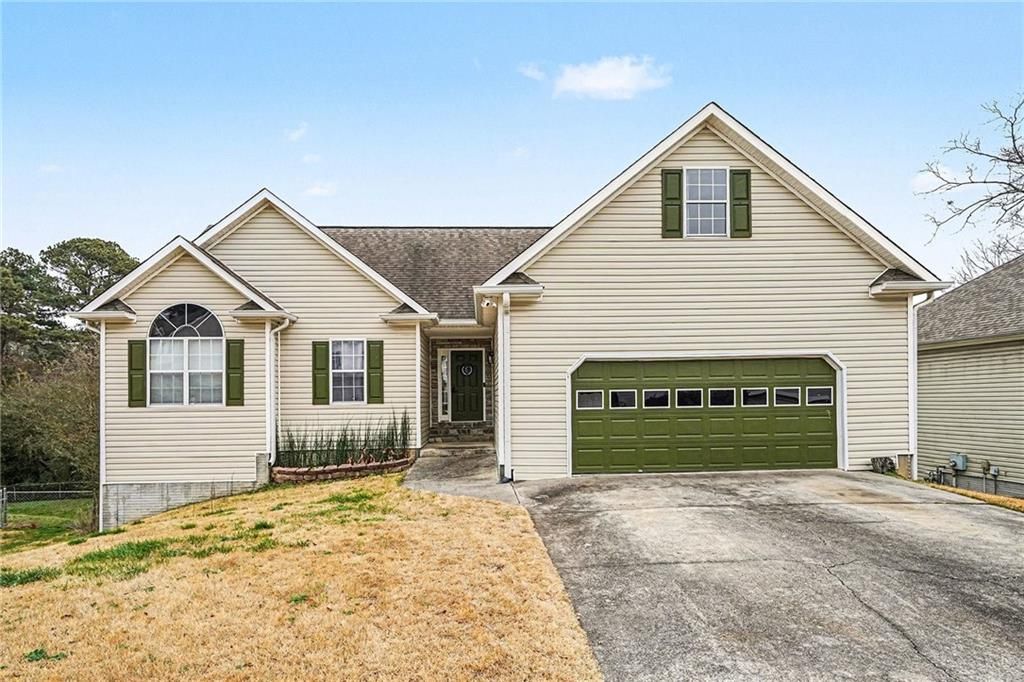 105 Twin Oaks Drive, Calhoun, GA 30701