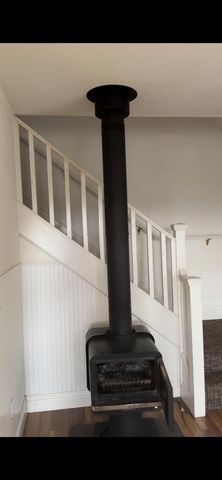 19699 McCourtney Rd, Grass Valley, CA 95949