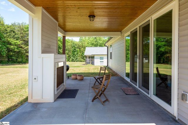 51 Wofford Road, Taylors, SC 29687