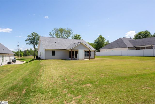 51 Wofford Road, Taylors, SC 29687
