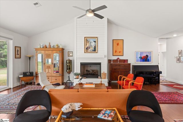 51 Wofford Road, Taylors, SC 29687