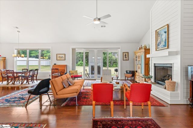 51 Wofford Road, Taylors, SC 29687