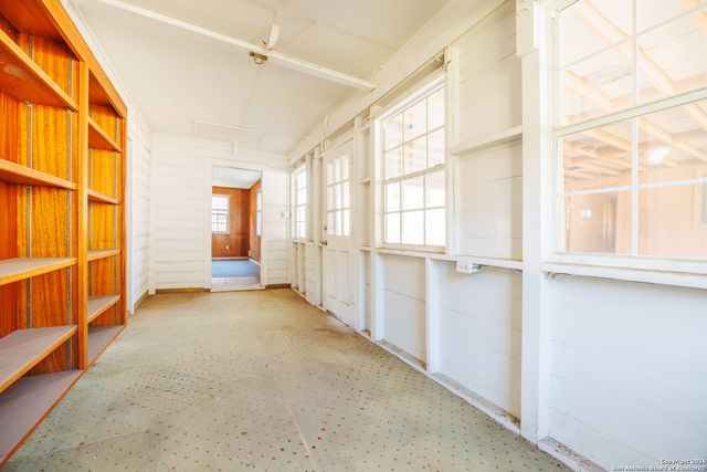 755 Linda Lou, San Antonio, TX 78223