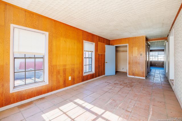 755 Linda Lou, San Antonio, TX 78223