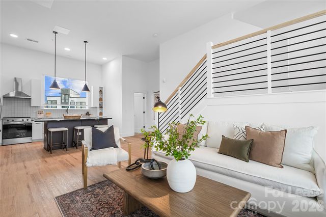 411 Charles Avenue 35, Charlotte, NC 28205