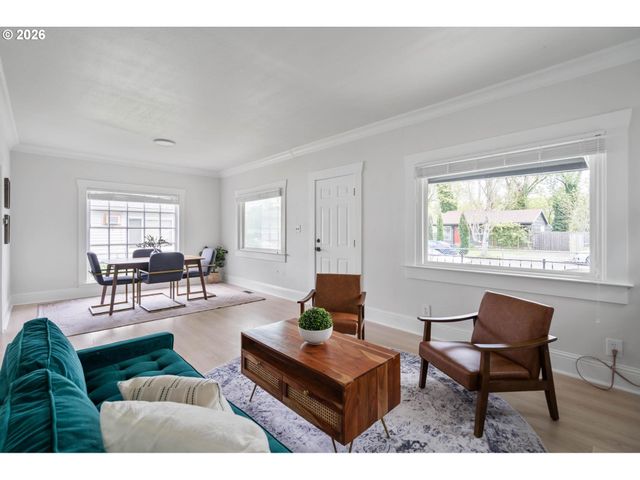 7567 N GILBERT Ave, Portland, OR 97203