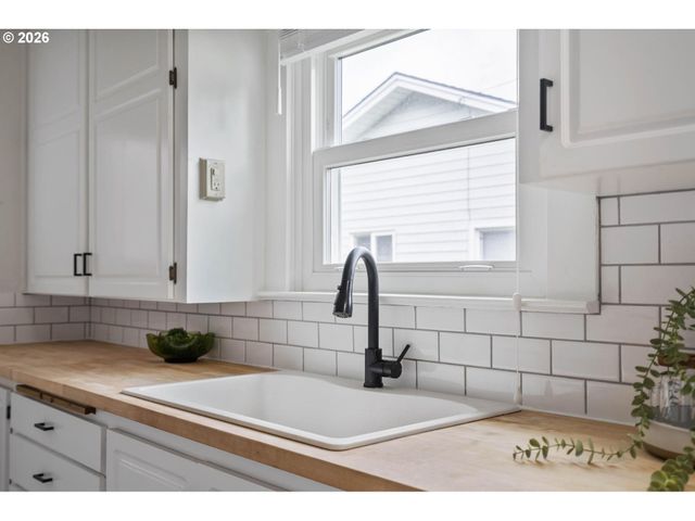 7567 N GILBERT Ave, Portland, OR 97203