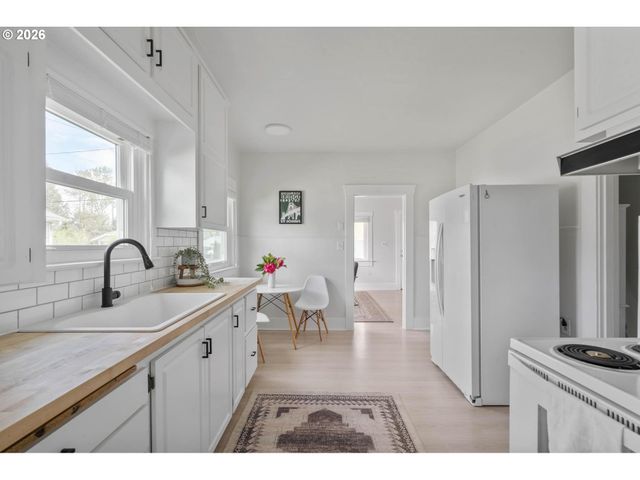 7567 N GILBERT Ave, Portland, OR 97203