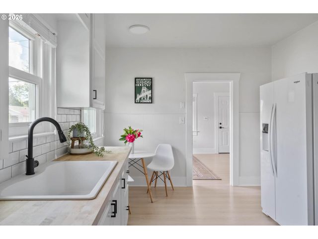 7567 N GILBERT Ave, Portland, OR 97203