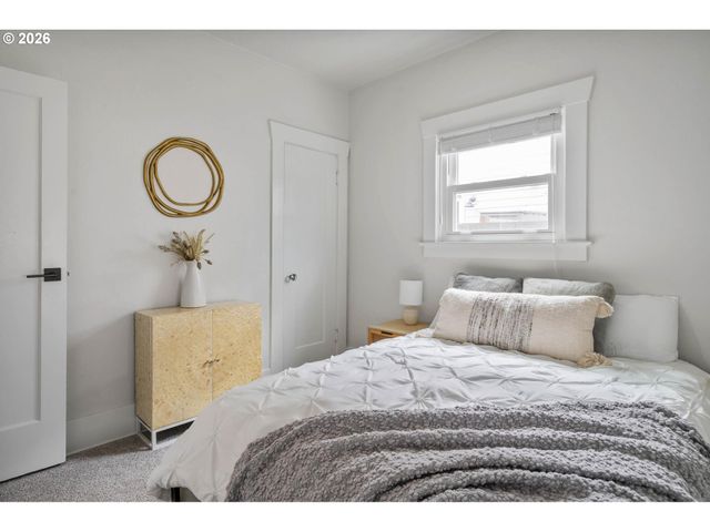 7567 N GILBERT Ave, Portland, OR 97203