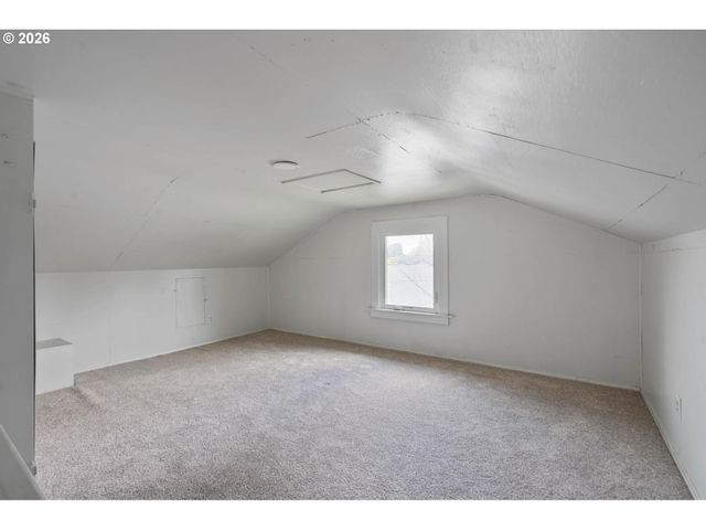 7567 N GILBERT Ave, Portland, OR 97203