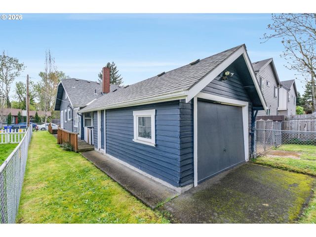 7567 N GILBERT Ave, Portland, OR 97203