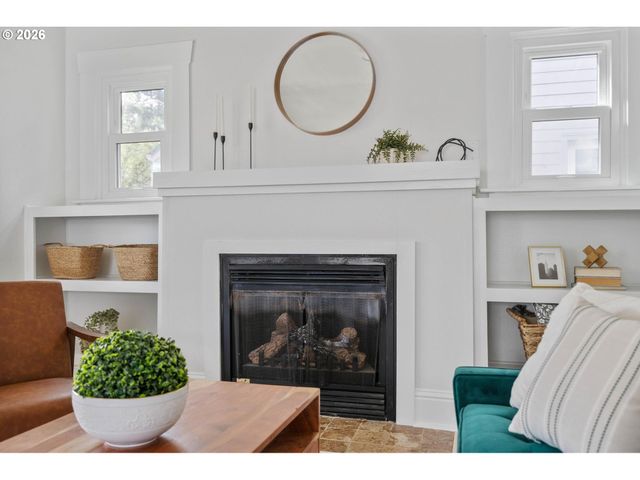 7567 N GILBERT Ave, Portland, OR 97203