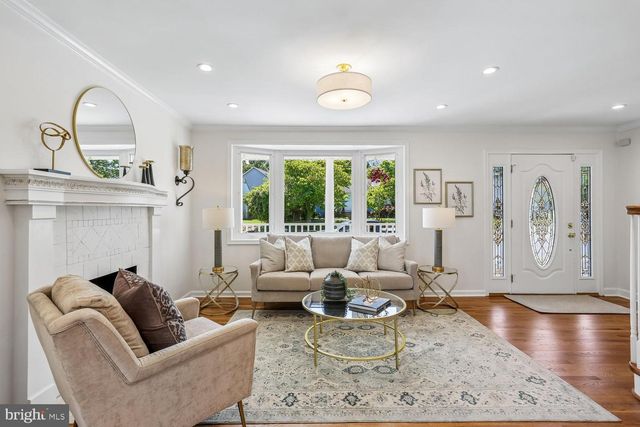 9813 MONTAUK AVE, Bethesda, MD 20817