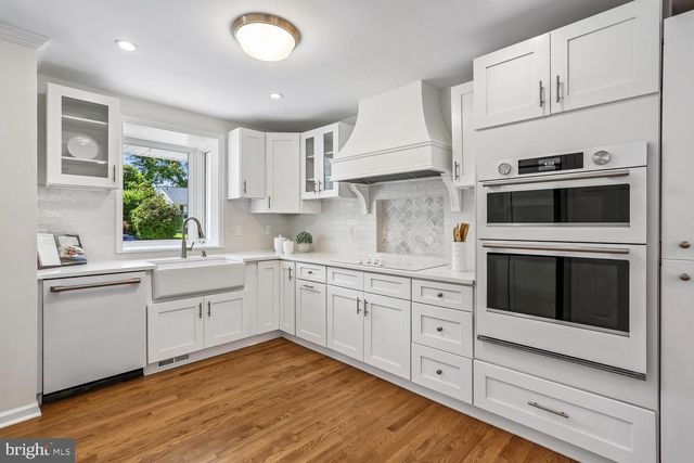 9813 MONTAUK AVE, Bethesda, MD 20817