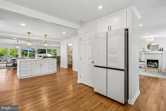 9813 MONTAUK AVE, Bethesda, MD 20817