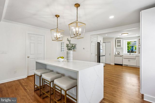 9813 MONTAUK AVE, Bethesda, MD 20817