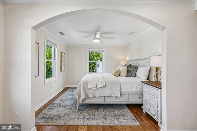 9813 MONTAUK AVE, Bethesda, MD 20817