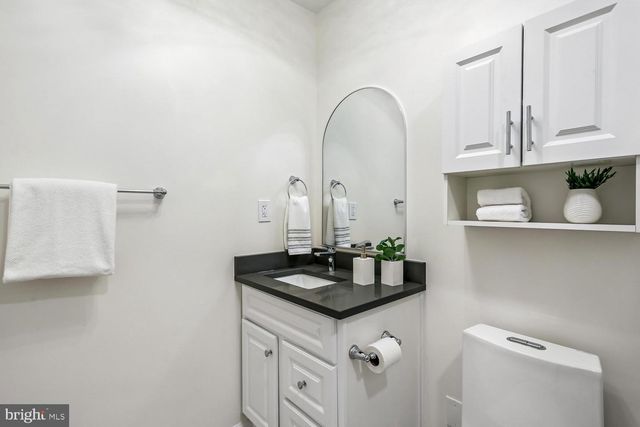 9813 MONTAUK AVE, Bethesda, MD 20817