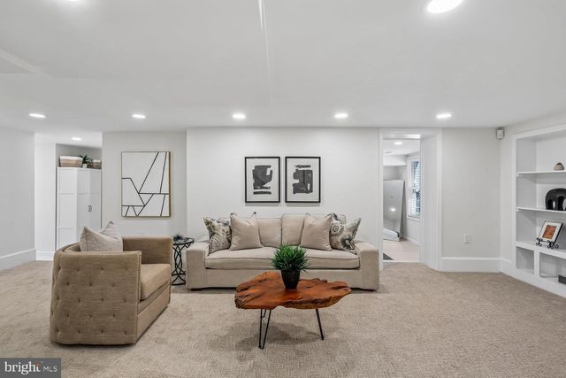 9813 MONTAUK AVE, Bethesda, MD 20817